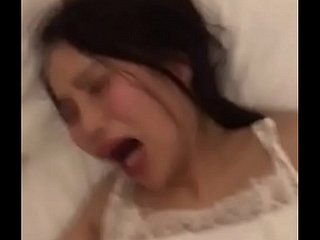 Chŏng đi làm xa CHI Kiều Trang Nung quá sang nhà tro bên Canh cho em giai sinh viên địt