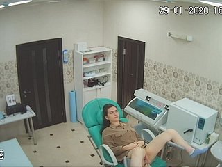 Spionage für Damen with dem Gynäkologen Büro über mingy cam