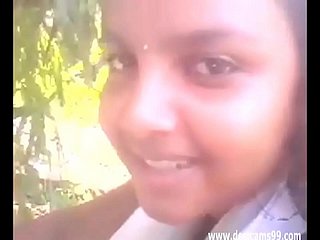 Красивые девушки Desi Boobs Show и нажать Park Amateur Cam Hot