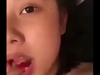 Em Gai bị ME Sang khi XA Hang