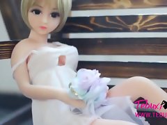 Petite Teen bionda stupefacente bambola del sesso