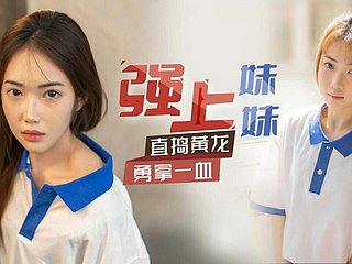 내 아시아 이복복 자와의 열정적 인 섹스 - 장난 꾸러기 아시아 계단은 항상 섹스를 할 이유를 찾습니다.