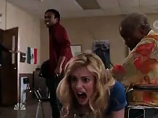 Gillian Jacobs - Komunitas