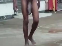 rakasa ayam pria tunawisma