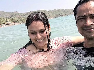 ไปทะเลบนเรือกันเถอะ