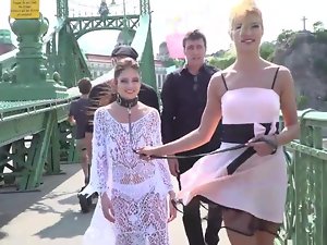 jeune femme a été humiliée en make noticeable et fucked
