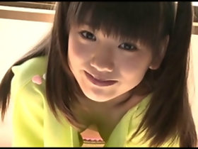 Nettes japanisches Teen Posing