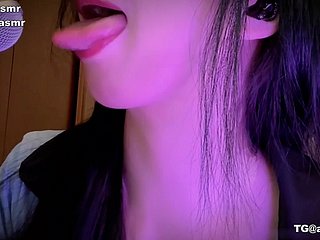 Buonanotte yoyo, gli ultimi benefici ASMR pagati, lecca fino a sbavare
