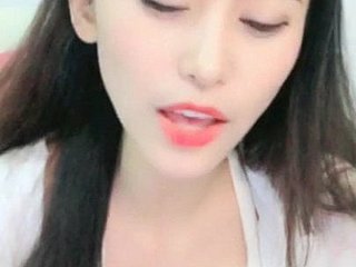Cut up Cina MILF handjob di rumah cukup seksi 36D36D
