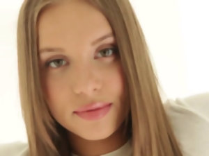 junge Teenager mögen großen schwarzen Schwanz