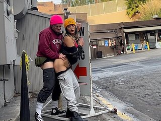 VENGO 5 VOLTE!!! (4 SBORRATE - 1 CREAMPIE) Mi sento troppo bene, non è vero?