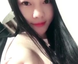 Asian XXX Mädchen Flash-Titten