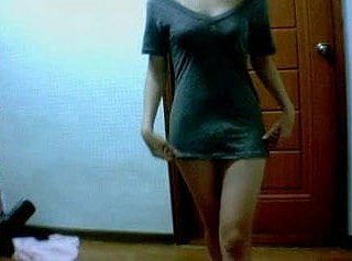 کوریا ویب کیم لڑکی اس کے کپڑے اور دکھا بلی پھینک