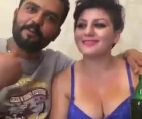 IRAN Nettes Streetwalker Mädchen Trinken vor dem Coitus Overprotect