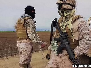 Arabische Babys verkauft zu amerikanischen Soldaten